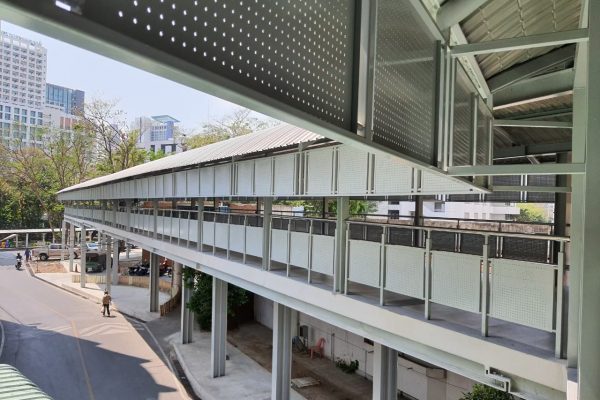 Phramongkutklao Hospital Skywalk